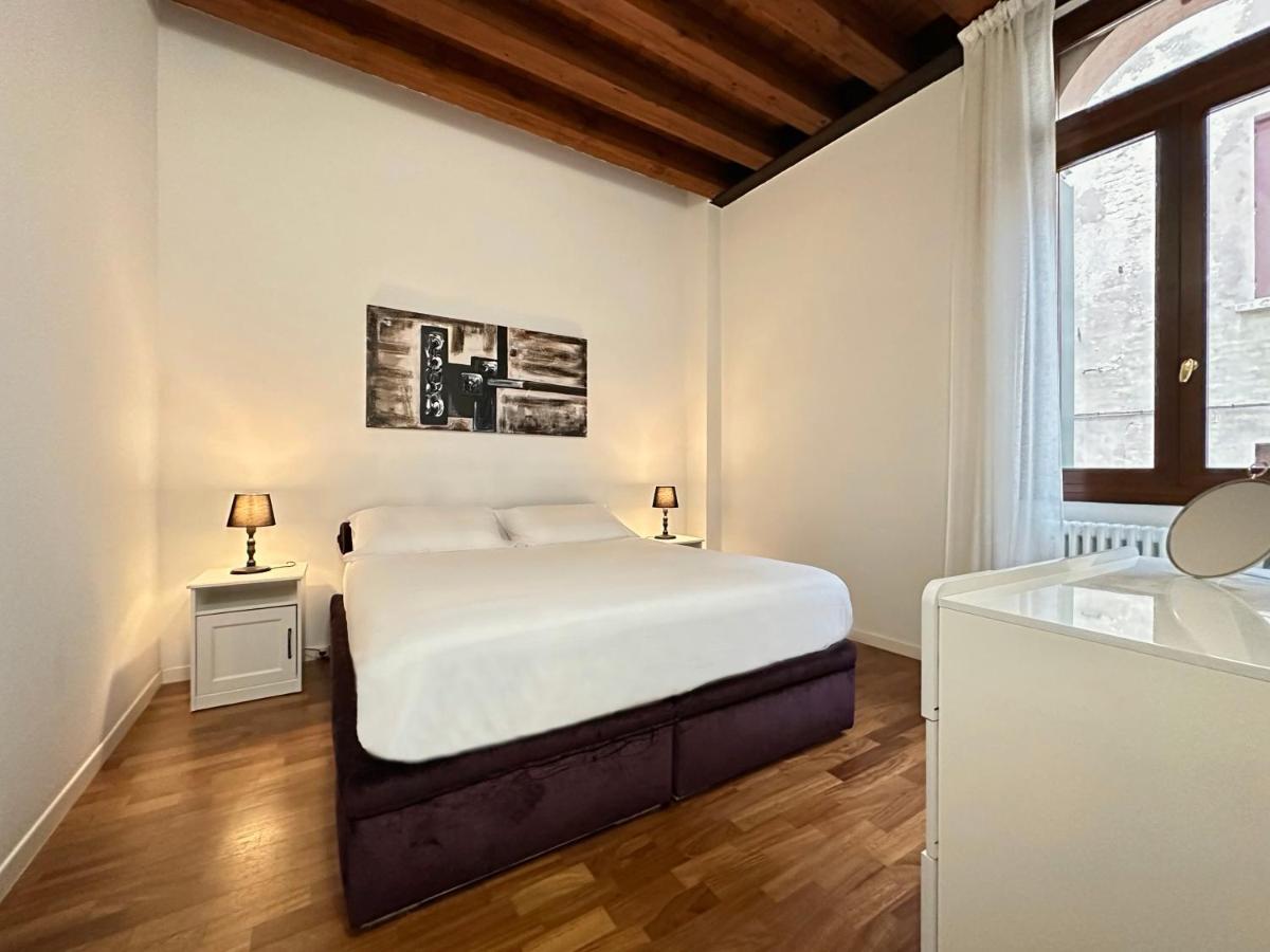 Tarvisium Luxury Apartment: Un'Oasi Di Eleganza Treviso Bagian luar foto
