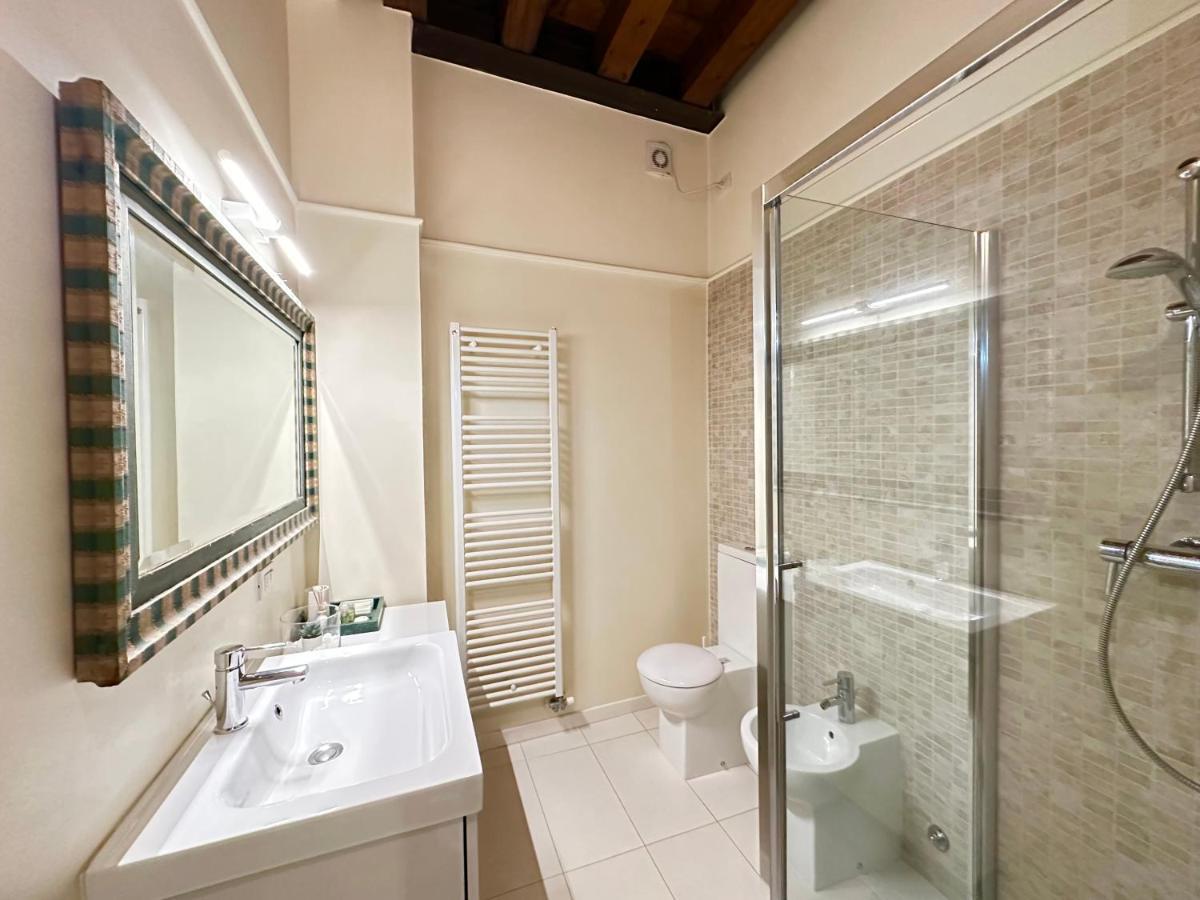 Tarvisium Luxury Apartment: Un'Oasi Di Eleganza Treviso Bagian luar foto
